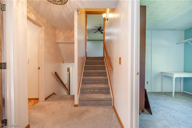 814 Illinois Avenue, Mcdonald, OH 44437