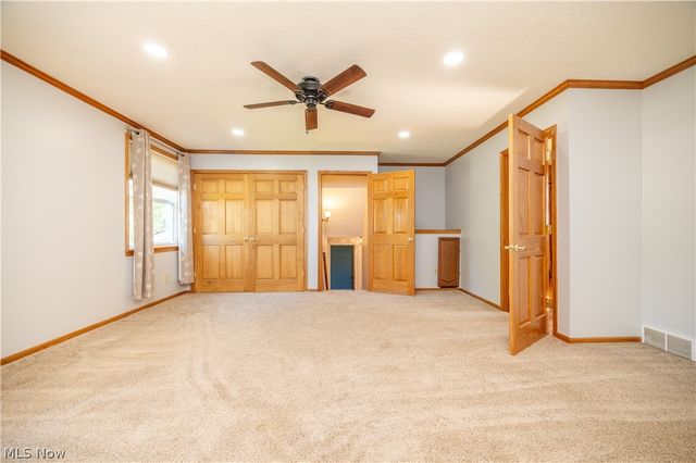 814 Illinois Avenue, Mcdonald, OH 44437