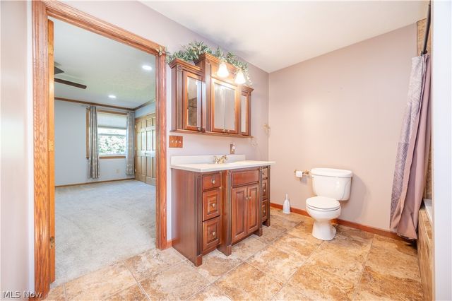 814 Illinois Avenue, Mcdonald, OH 44437