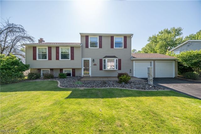 814 Illinois Avenue, Mcdonald, OH 44437
