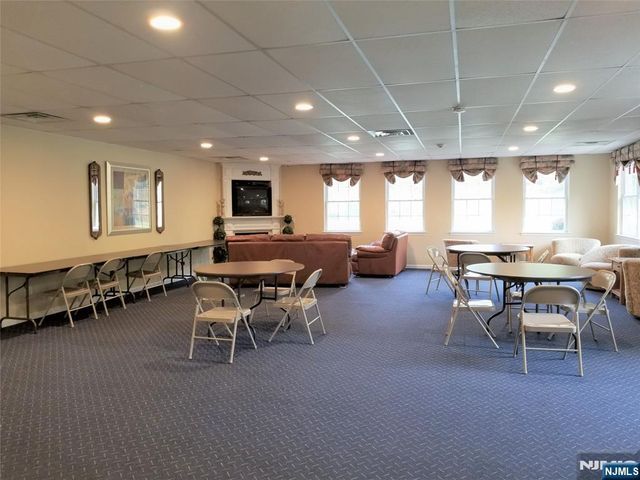 75 Mountainview Court, Riverdale Borough, NJ 07457