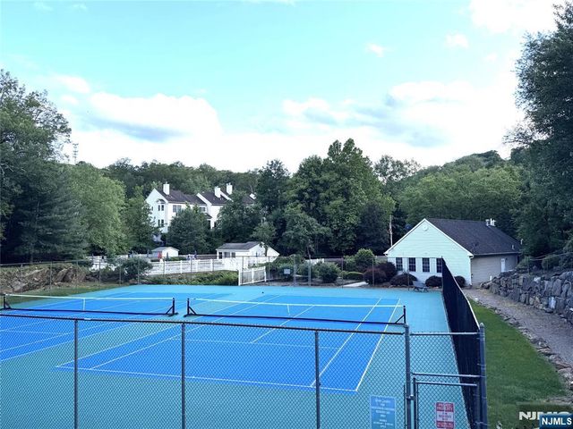 75 Mountainview Court, Riverdale Borough, NJ 07457
