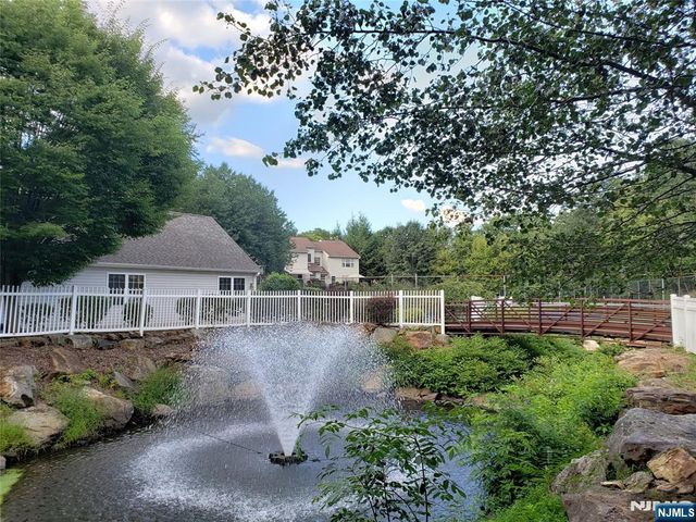 75 Mountainview Court, Riverdale Borough, NJ 07457
