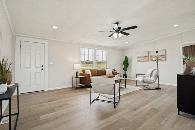 6168 Armadillo Drive, Kemp, TX 75143