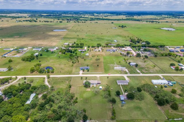6168 Armadillo Drive, Kemp, TX 75143