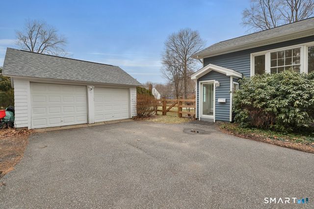 156 Hamilton Avenue, Watertown, CT 06795