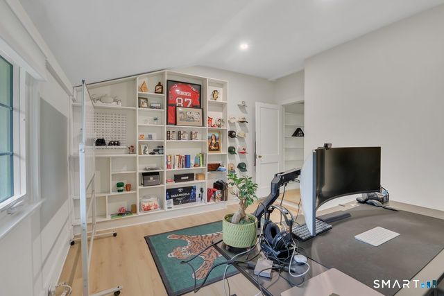 156 Hamilton Avenue, Watertown, CT 06795