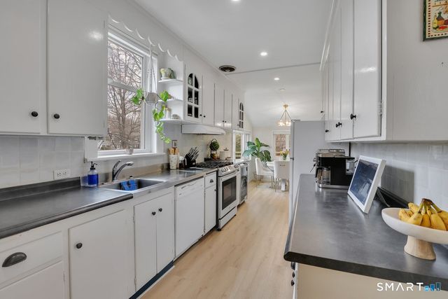 156 Hamilton Avenue, Watertown, CT 06795