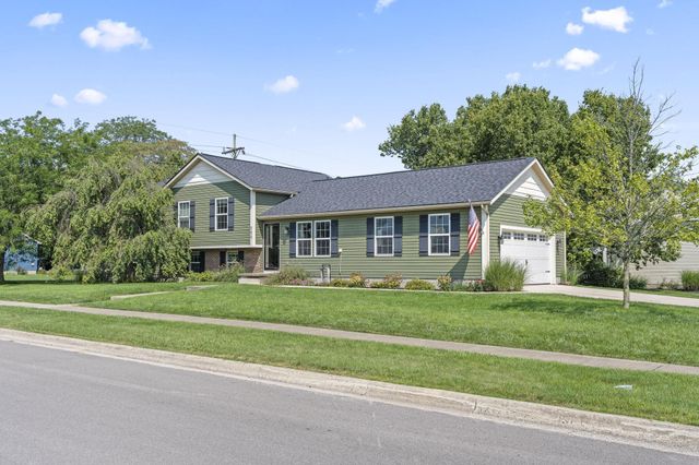 200 Buckboard Lane, Plain City, OH 43064