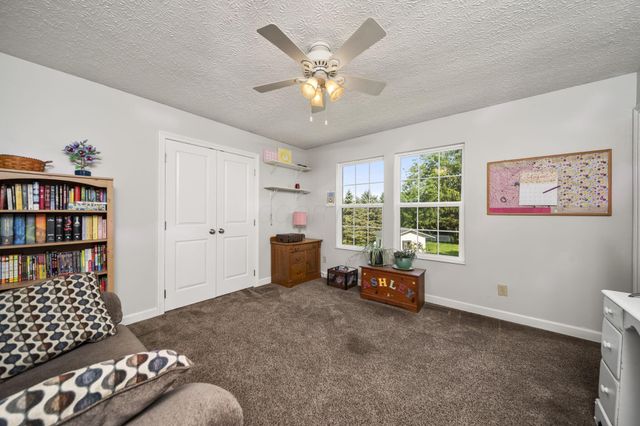 200 Buckboard Lane, Plain City, OH 43064