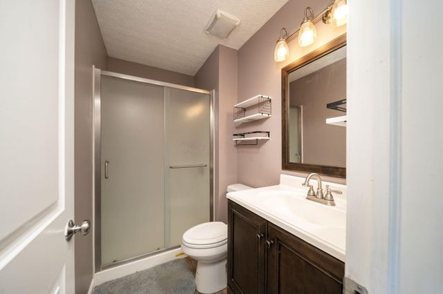 200 Buckboard Lane, Plain City, OH 43064