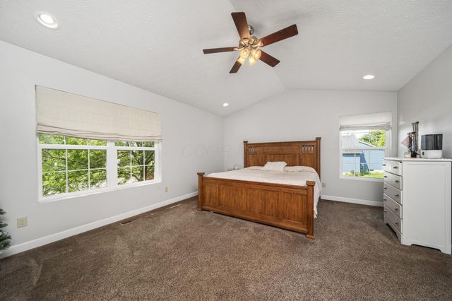200 Buckboard Lane, Plain City, OH 43064