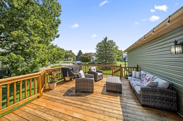 200 Buckboard Lane, Plain City, OH 43064