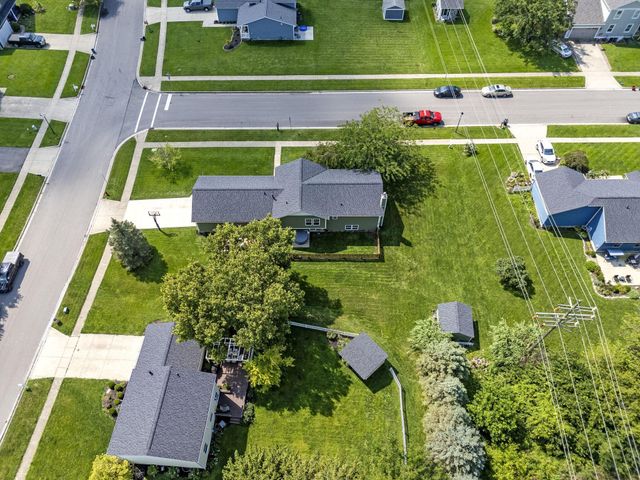 200 Buckboard Lane, Plain City, OH 43064