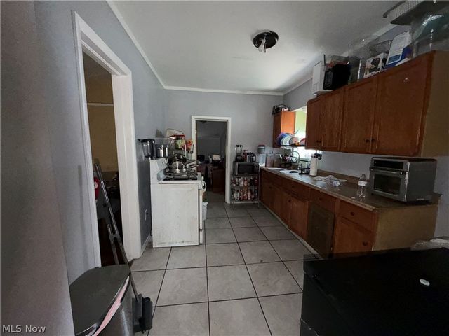 2028 W 104th Street, Cleveland, OH 44102