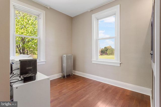 2478 CROLL SCHOOL RD, York, PA 17403