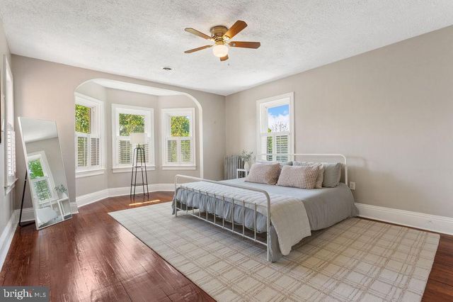 2478 CROLL SCHOOL RD, York, PA 17403