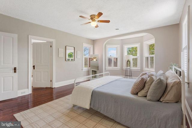 2478 CROLL SCHOOL RD, York, PA 17403