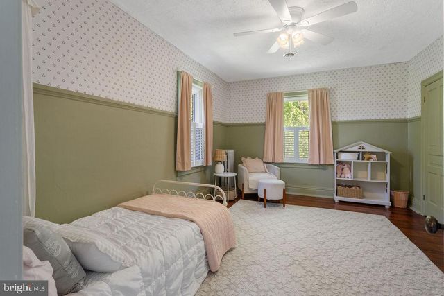 2478 CROLL SCHOOL RD, York, PA 17403