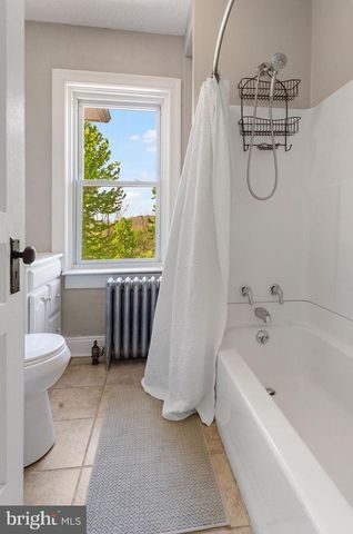 2478 CROLL SCHOOL RD, York, PA 17403