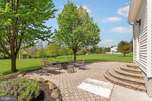 2478 CROLL SCHOOL RD, York, PA 17403