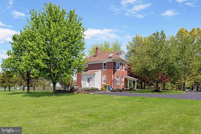2478 CROLL SCHOOL RD, York, PA 17403
