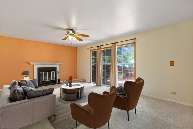 3140 Medford Court, Aurora, IL 60504