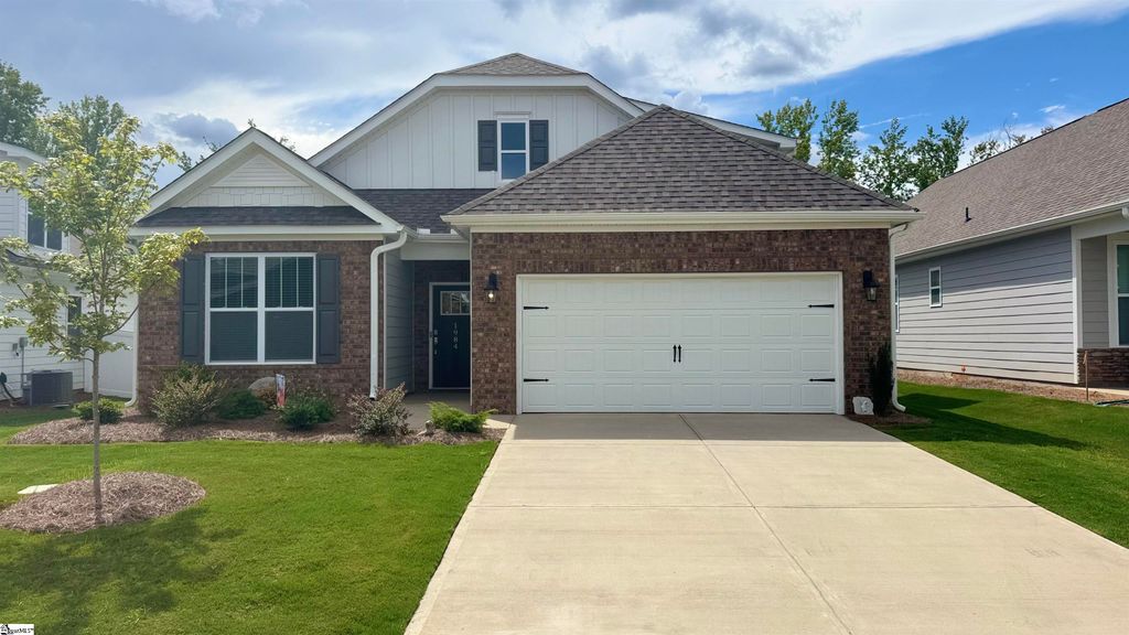 1984 Crumhorn Avenue, Boiling Springs, SC 29316