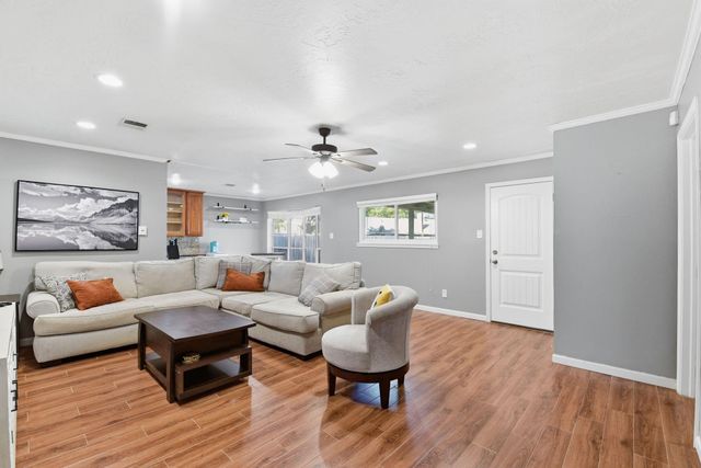 7322 Tall Pines Drive, Houston, TX 77088