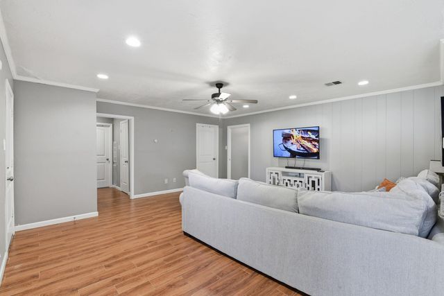 7322 Tall Pines Drive, Houston, TX 77088