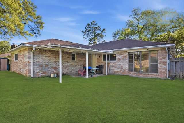 7322 Tall Pines Drive, Houston, TX 77088