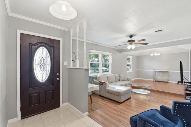 7322 Tall Pines Drive, Houston, TX 77088