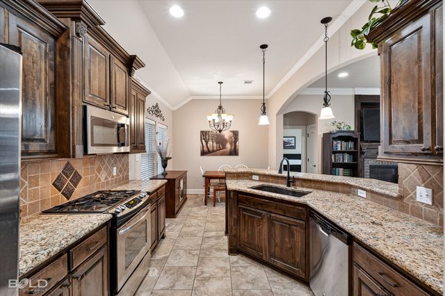 1813 Wild Rose, Bossier City, LA 71112