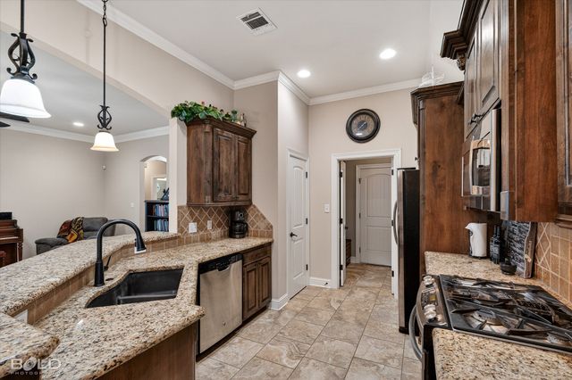 1813 Wild Rose, Bossier City, LA 71112