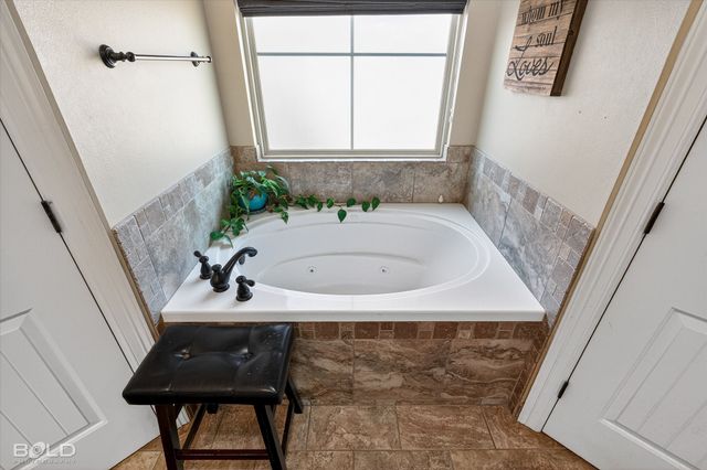 1813 Wild Rose, Bossier City, LA 71112