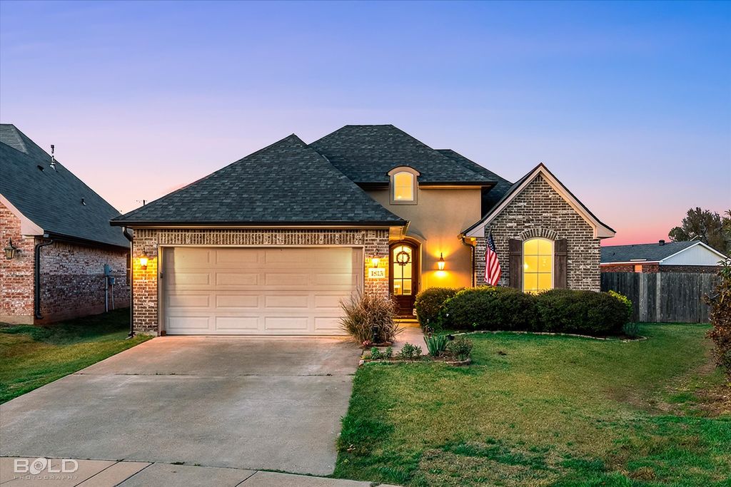1813 Wild Rose, Bossier City, LA 71112