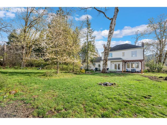 16000 Ne CHEHALEM Way, Hillsboro, OR 97123