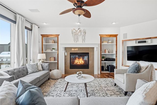 7086 Esperanza Drive, Castle Pines, CO 80108