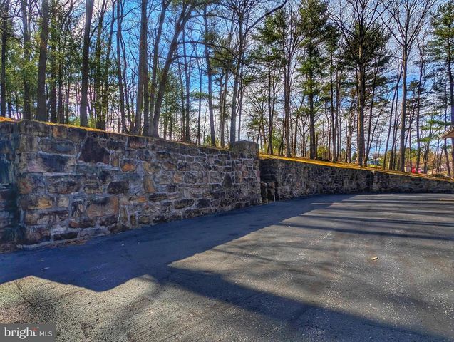 1892 MILK AND WATER N, Everett, PA 15537