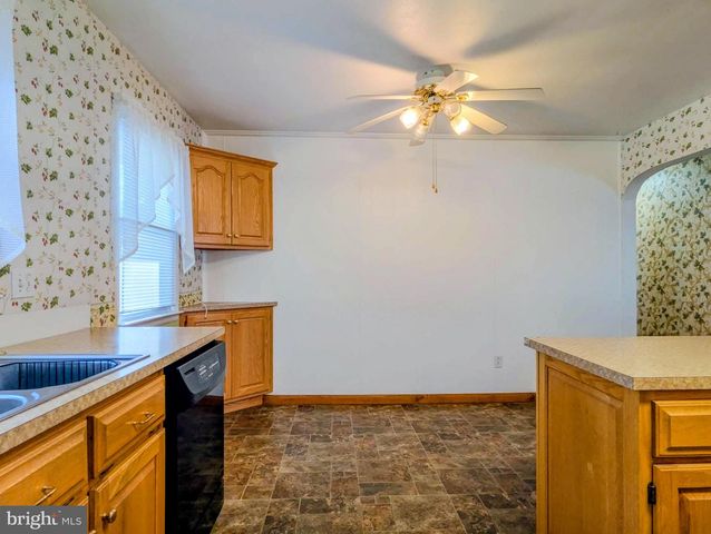 1892 MILK AND WATER N, Everett, PA 15537