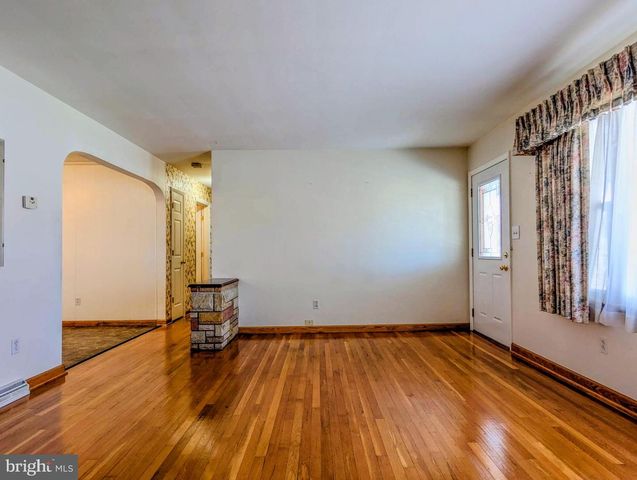 1892 MILK AND WATER N, Everett, PA 15537