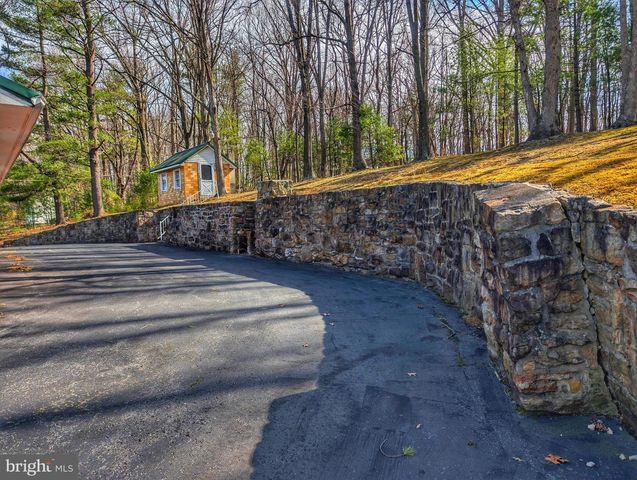 1892 MILK AND WATER N, Everett, PA 15537