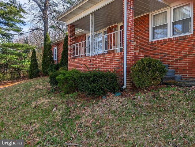 1892 MILK AND WATER N, Everett, PA 15537