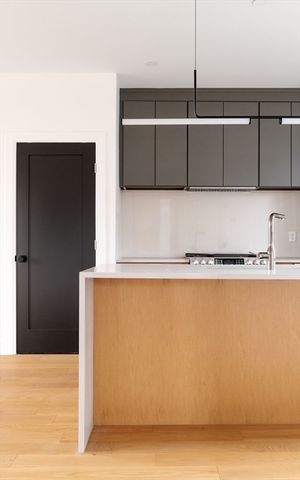 182 Tremont St 4, Somerville, MA 02143