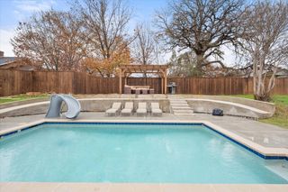 300 W College Avenue, Alvarado, TX 76009