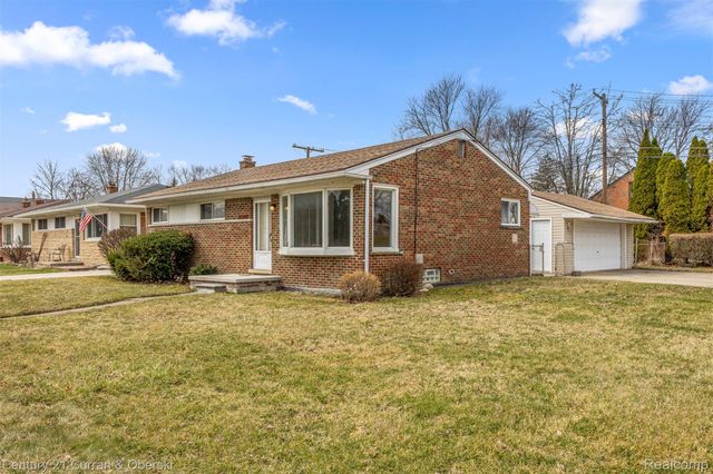 32819 Jefferson Avenue, St. Clair Shores, MI 48082