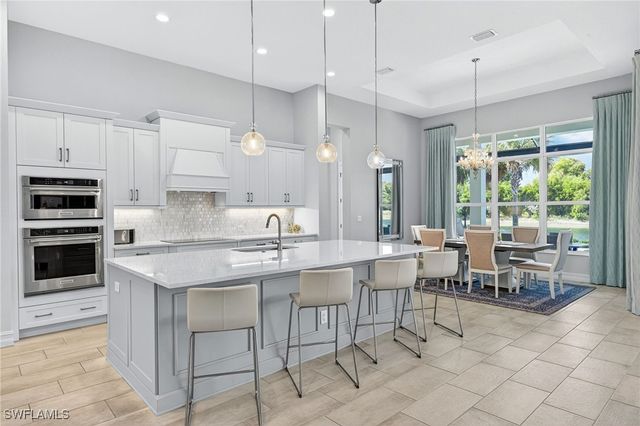 14258 Galley CT, Naples, FL 34114