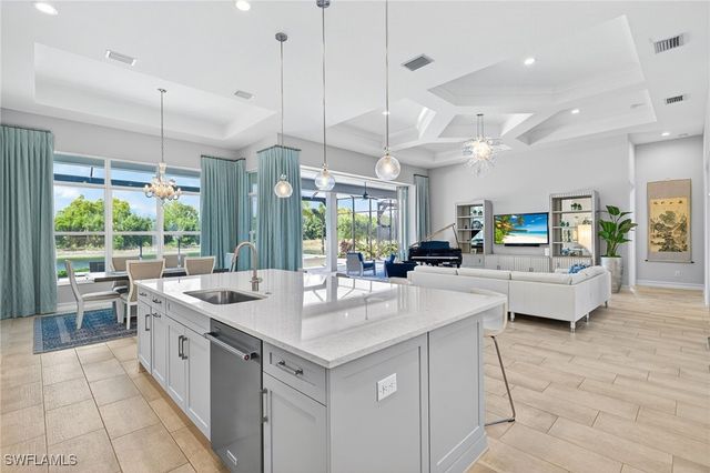 14258 Galley CT, Naples, FL 34114