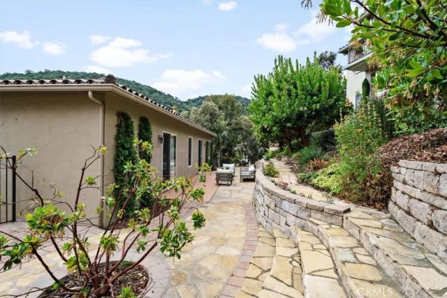 6470 Spotted Wood Lane, Avila Beach, CA 93424