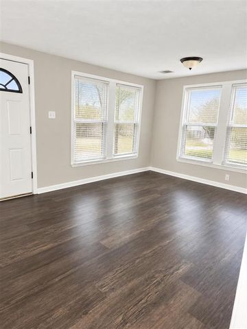 401 W Lagrange St Street, Lake Charles, LA 70605